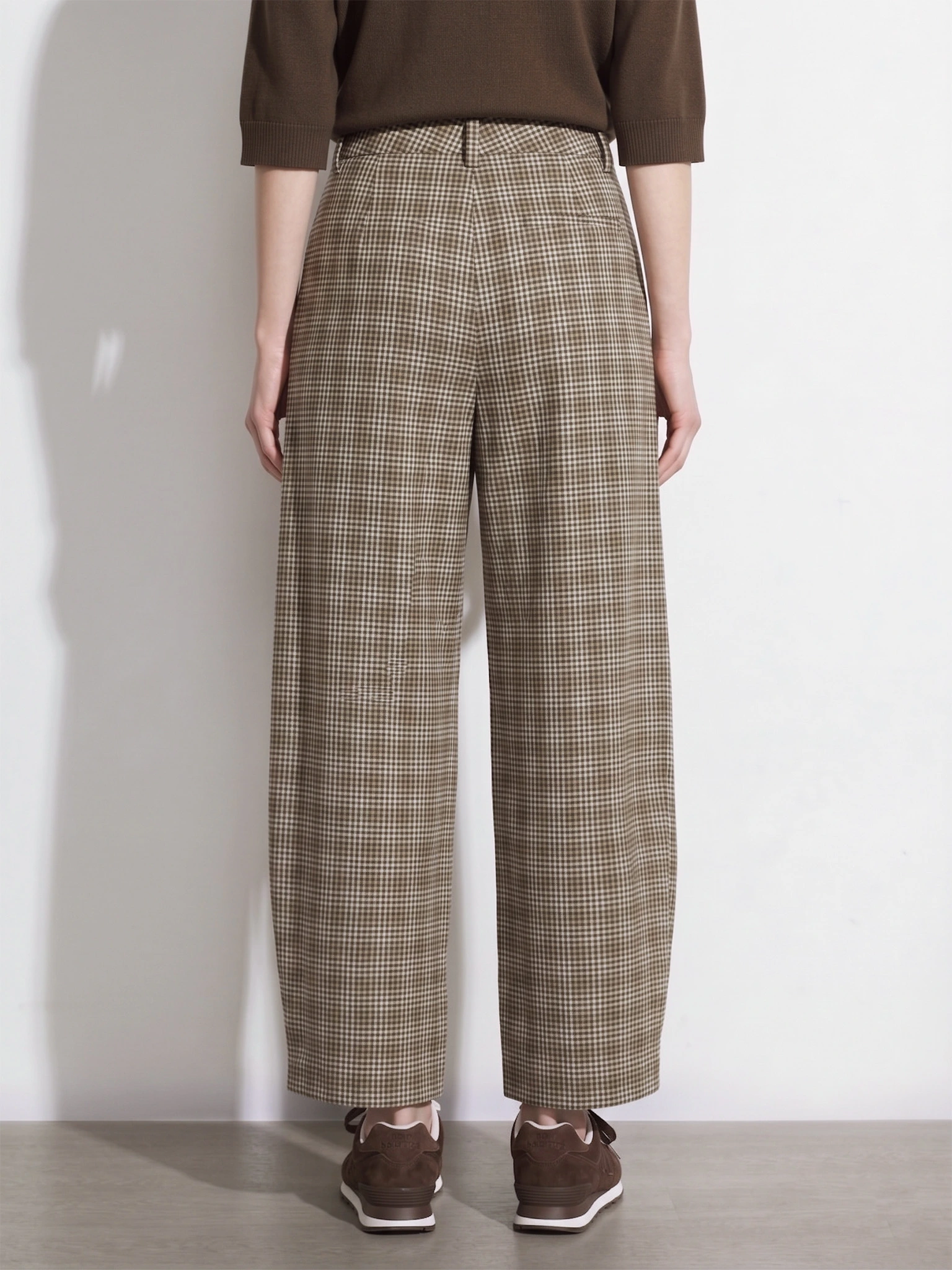 Брюки в клеточку из смеси хлопка и льна